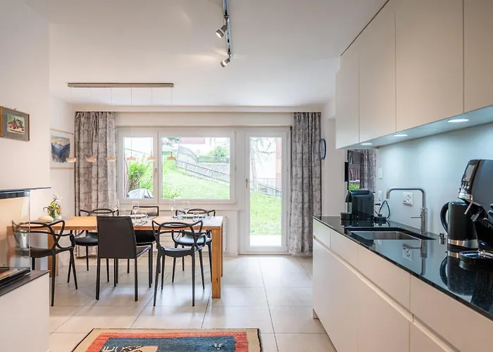 Tidu Modern Chic Stylish Apartment *